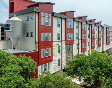 10010 N Capital Of Texas Hwy - Photo Thumbnail 3