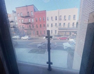Evergreen Ave & Himrod Street - Photo Thumbnail 4