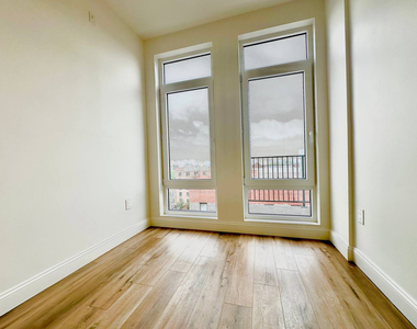 Sullivan Pl & Nostrand Ave - Photo Thumbnail 1