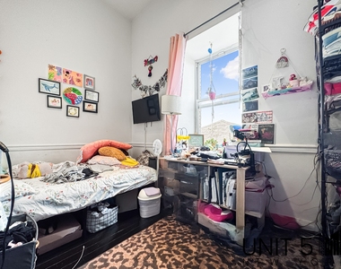438 Wilson Avenue - Photo Thumbnail 5