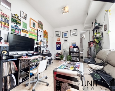 438 Wilson Avenue - Photo Thumbnail 0