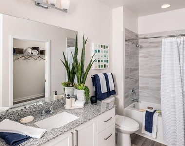 3110 Gowan Drive - Photo Thumbnail 11