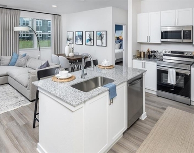 3110 Gowan Drive - Photo Thumbnail 7
