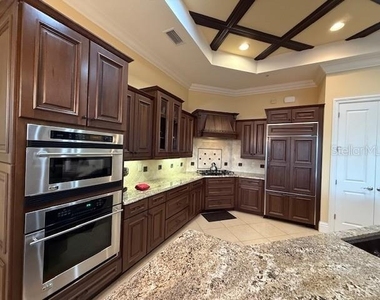5508 Summit Pointe Circle - Photo Thumbnail 1