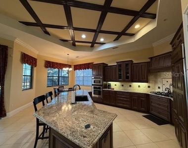 5508 Summit Pointe Circle - Photo Thumbnail 3