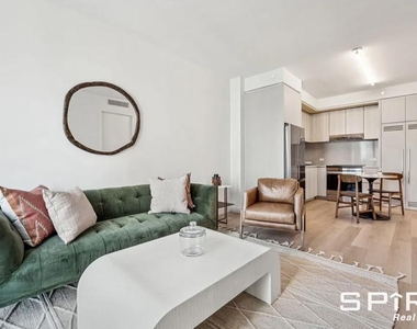 Hanover Place - Photo Thumbnail 2