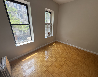 West 156th - Photo Thumbnail 8