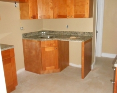 75 Egmont St - Photo Thumbnail 4