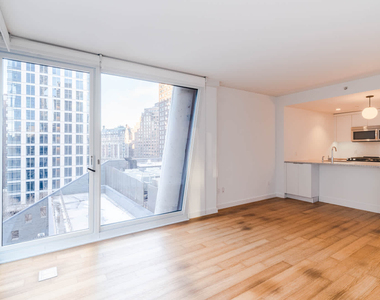 170 Amsterdam Avenue - Photo Thumbnail 14