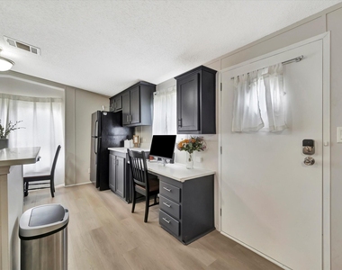 506 Main Street - Photo Thumbnail 24