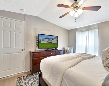 506 Main Street - Photo Thumbnail 27