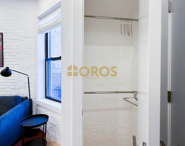322 East 11th Street - Photo Thumbnail 9
