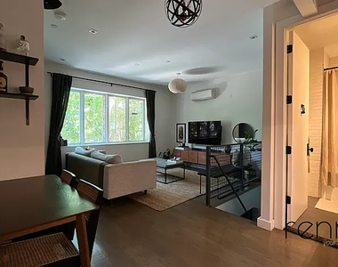 295 Montgomery Street - Photo Thumbnail 2