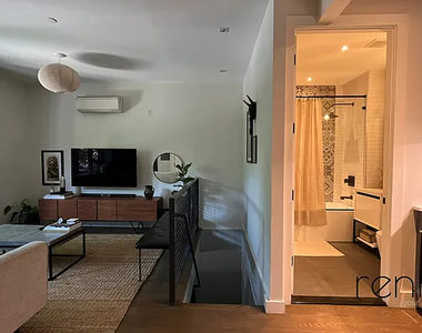 295 Montgomery Street - Photo Thumbnail 7