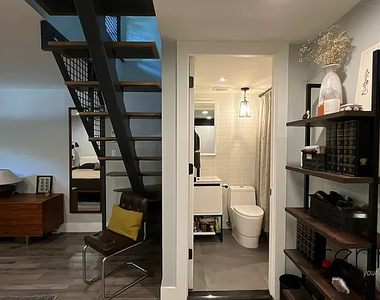 295 Montgomery Street - Photo Thumbnail 11