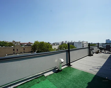 295 Montgomery Street - Photo Thumbnail 16