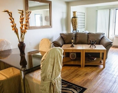 8330 E Jefferson Ave - Photo Thumbnail 8
