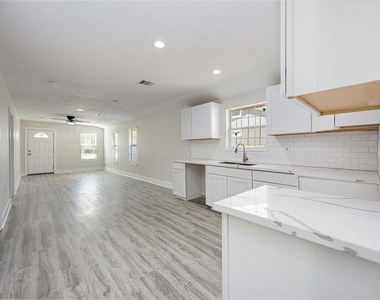 7921 Little Street - Photo Thumbnail 8