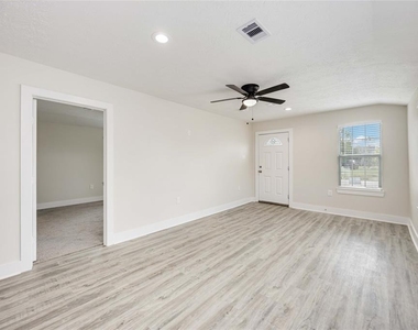 7921 Little Street - Photo Thumbnail 3