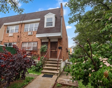 1091 Hancock Street - Photo Thumbnail 0