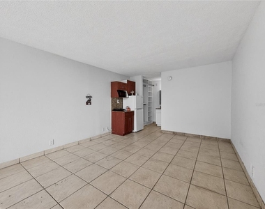 7900 S Orange Blossom Trail - Photo Thumbnail 5