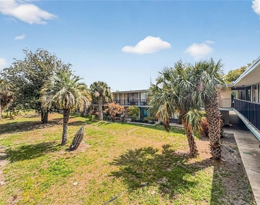 7900 S Orange Blossom Trail - Photo Thumbnail 12