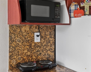 7900 S Orange Blossom Trail - Photo Thumbnail 7