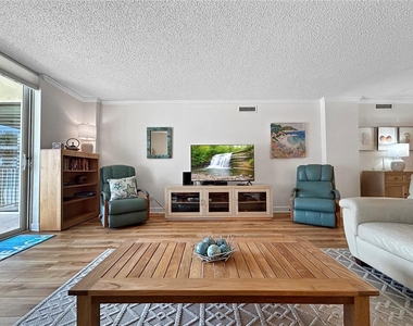 4325 Gulf Of Mexico Drive - Photo Thumbnail 5