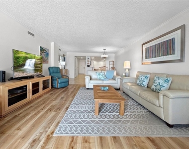 4325 Gulf Of Mexico Drive - Photo Thumbnail 4