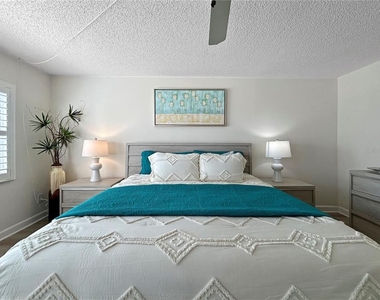 4325 Gulf Of Mexico Drive - Photo Thumbnail 14