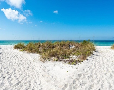4325 Gulf Of Mexico Drive - Photo Thumbnail 43