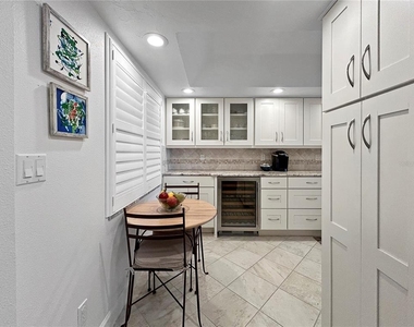 4325 Gulf Of Mexico Drive - Photo Thumbnail 8