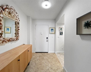 4325 Gulf Of Mexico Drive - Photo Thumbnail 10