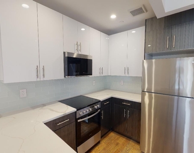 13828 Queens Boulevard - Photo Thumbnail 5