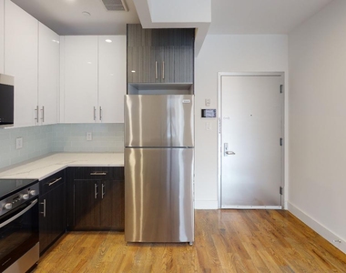 13828 Queens Boulevard - Photo Thumbnail 10