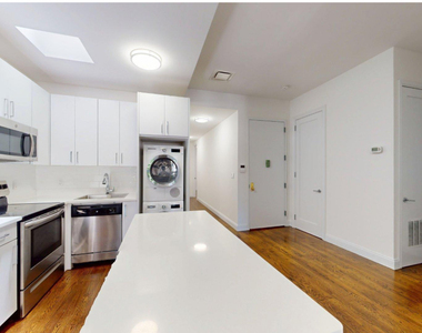 East 60th Street  - Photo Thumbnail 0