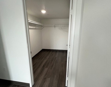 3509 Vista Lane - Photo Thumbnail 1