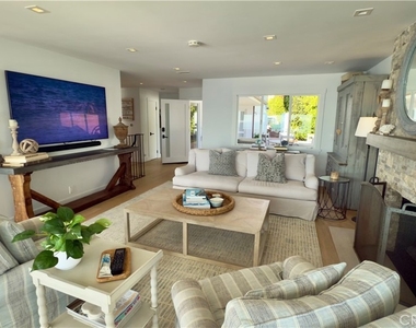 7 Camel Point Drive - Photo Thumbnail 2