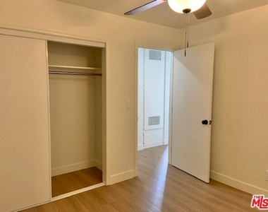 626 N Kingsley Drive - Photo Thumbnail 9