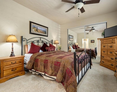 80601 Oak Tree - Photo Thumbnail 32