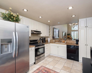 80601 Oak Tree - Photo Thumbnail 26