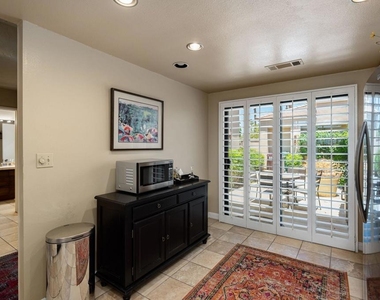 80601 Oak Tree - Photo Thumbnail 21