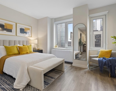 2455 3rd Ave - Photo Thumbnail 2