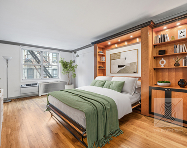 345 E 54th Street - Photo Thumbnail 2