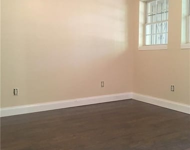361 Joseph E Lowery Boulevard Nw - Photo Thumbnail 4