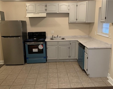361 Joseph E Lowery Boulevard Nw - Photo Thumbnail 1