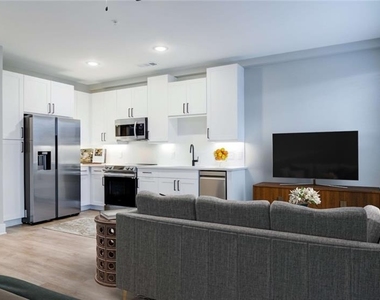 230 Martin Luther King Jr Drive - Photo Thumbnail 18