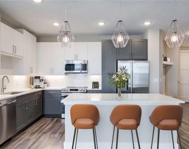 230 Martin Luther King Jr Drive - Photo Thumbnail 27