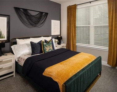 230 Martin Luther King Jr Drive - Photo Thumbnail 38