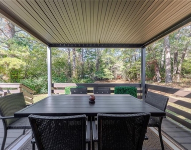 111 Robinhood Drive - Photo Thumbnail 24